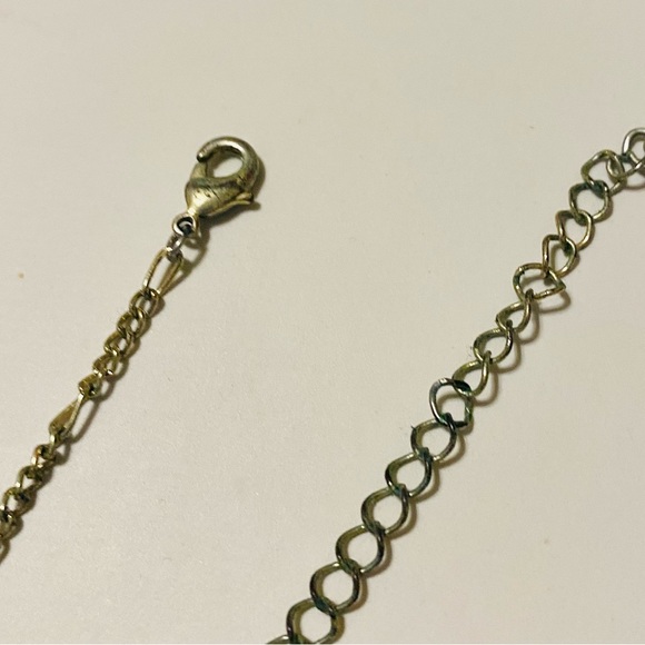 Vintage Enamel Butterfly Necklace Gold-tone Figaro 18 in Chain - Picture 4 of 4